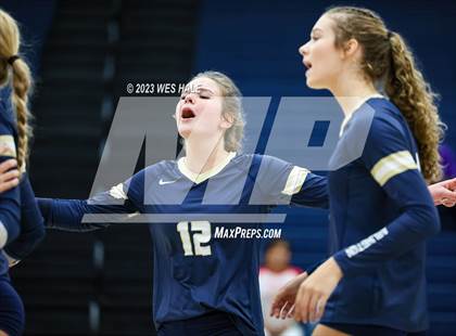 Thumbnail 1 in St. George's @ Arlington photogallery.