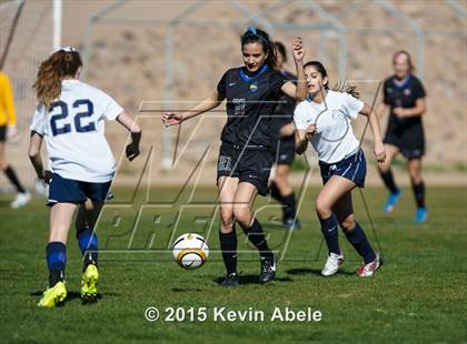Thumbnail 3 in Phoenix Country Day vs. Scottsdale Prep photogallery.