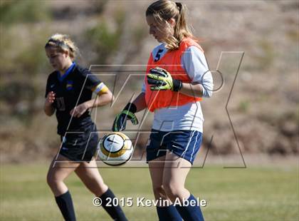 Thumbnail 1 in Phoenix Country Day vs. Scottsdale Prep photogallery.