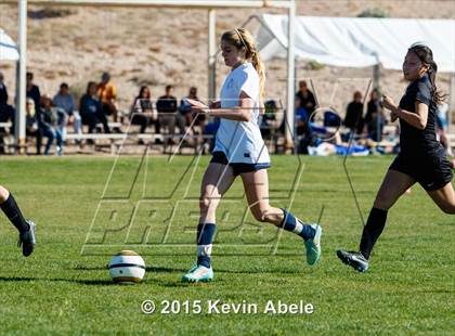 Thumbnail 3 in Phoenix Country Day vs. Scottsdale Prep photogallery.