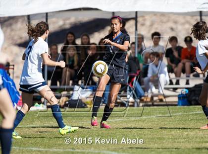 Thumbnail 2 in Phoenix Country Day vs. Scottsdale Prep photogallery.