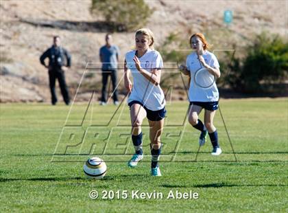 Thumbnail 2 in Phoenix Country Day vs. Scottsdale Prep photogallery.