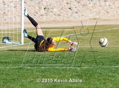 Thumbnail 2 in Phoenix Country Day vs. Scottsdale Prep photogallery.