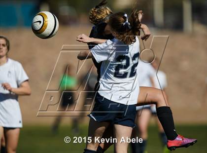 Thumbnail 3 in Phoenix Country Day vs. Scottsdale Prep photogallery.