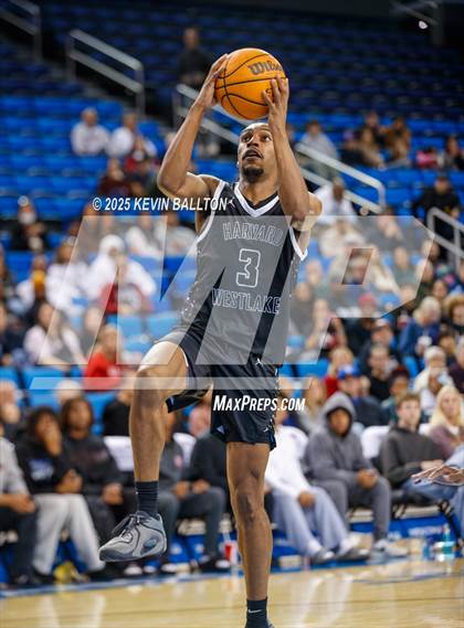 Thumbnail 3 in Harvard-Westlake vs. St. John Bosco photogallery.