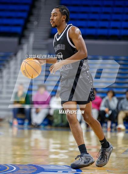 Thumbnail 3 in Harvard-Westlake vs. St. John Bosco photogallery.