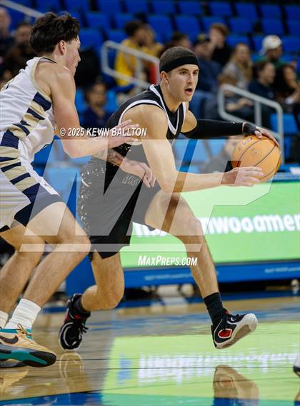 Thumbnail 3 in Harvard-Westlake vs. St. John Bosco photogallery.