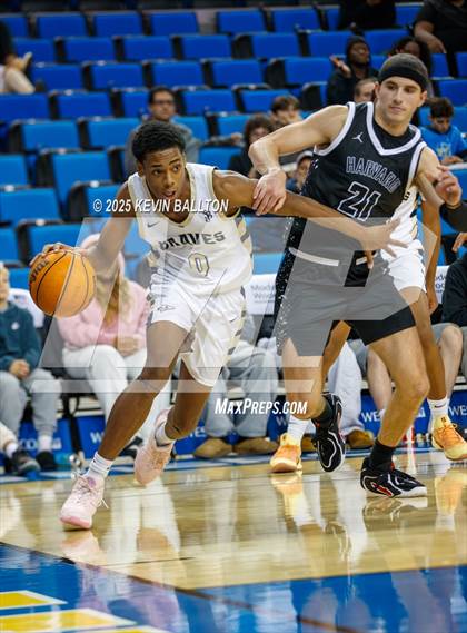 Thumbnail 1 in Harvard-Westlake vs. St. John Bosco photogallery.