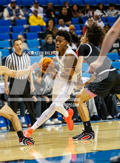 Thumbnail 2 in Harvard-Westlake vs. St. John Bosco photogallery.