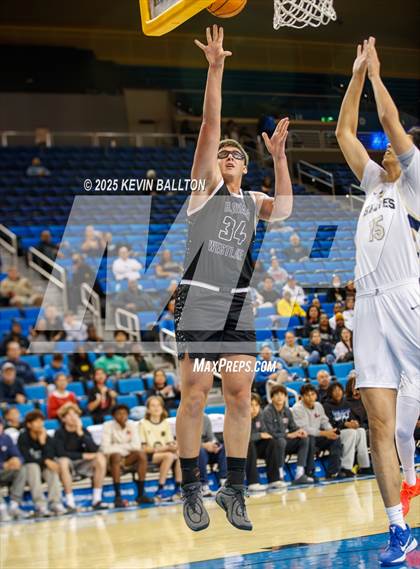 Thumbnail 3 in Harvard-Westlake vs. St. John Bosco photogallery.