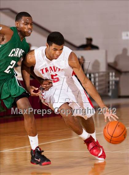 Thumbnail 2 in Fort Bend Travis vs Fort Bend Hightower (UIL 5A Region 3 Final) photogallery.
