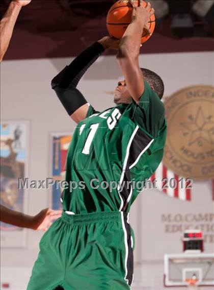 Thumbnail 3 in Fort Bend Travis vs Fort Bend Hightower (UIL 5A Region 3 Final) photogallery.