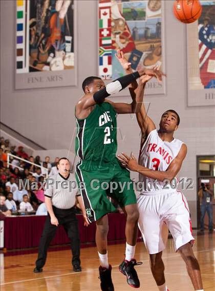 Thumbnail 2 in Fort Bend Travis vs Fort Bend Hightower (UIL 5A Region 3 Final) photogallery.