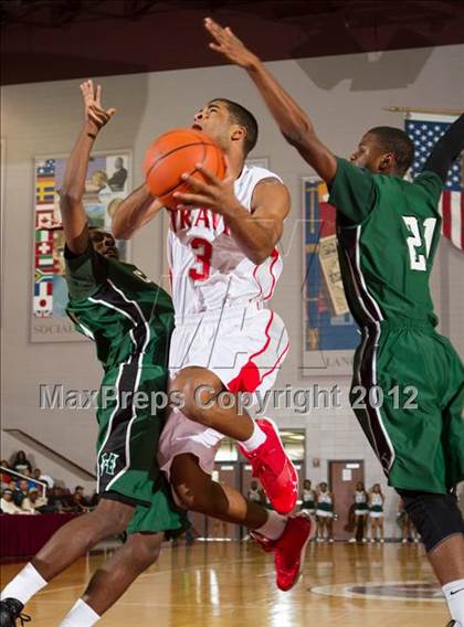 Thumbnail 1 in Fort Bend Travis vs Fort Bend Hightower (UIL 5A Region 3 Final) photogallery.