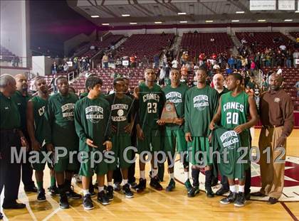 Thumbnail 2 in Fort Bend Travis vs Fort Bend Hightower (UIL 5A Region 3 Final) photogallery.
