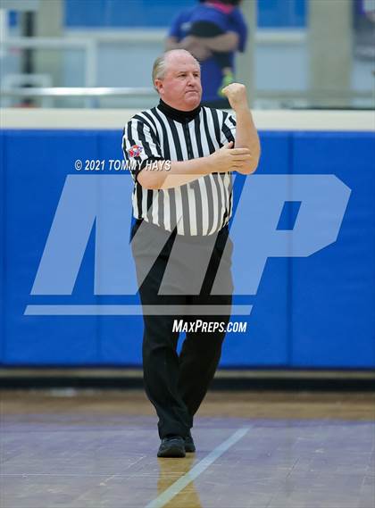 Thumbnail 3 in Young Men's Leadership Academy @ Bridgeport (UIL 4A Bi-District Playoff) photogallery.