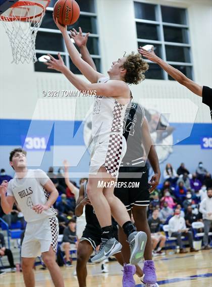 Thumbnail 1 in Young Men's Leadership Academy @ Bridgeport (UIL 4A Bi-District Playoff) photogallery.