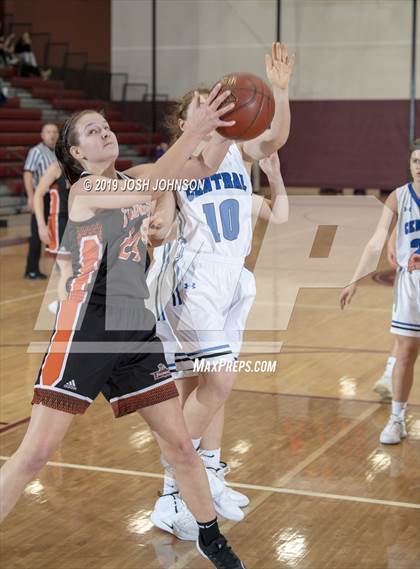 Thumbnail 3 in Osseo-Fairchild @ St. Croix Central photogallery.