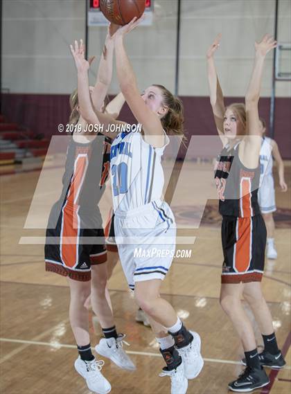 Thumbnail 1 in Osseo-Fairchild @ St. Croix Central photogallery.