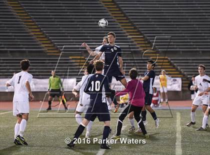 Thumbnail 1 in Holy Cross vs. St. Thomas More (LHSAA D2 Final) photogallery.