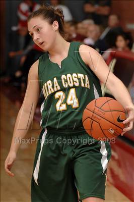 Thumbnail 2 in Mira Costa vs. Mater Dei (Nike Extravaganza) photogallery.