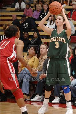 Thumbnail 1 in Mira Costa vs. Mater Dei (Nike Extravaganza) photogallery.