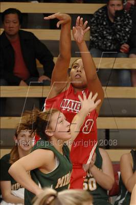 Thumbnail 2 in Mira Costa vs. Mater Dei (Nike Extravaganza) photogallery.