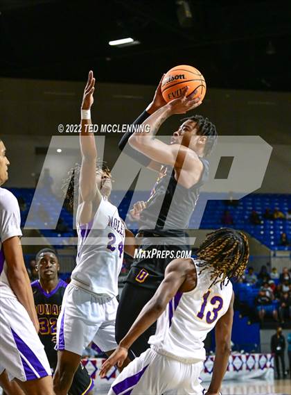 Thumbnail 2 in Osceola vs. Dumas (AAA 3A State Final) photogallery.