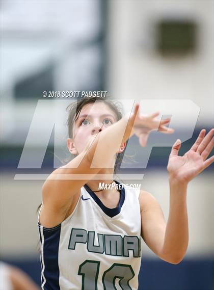 Thumbnail 1 in Great Oak @ Chaparral photogallery.