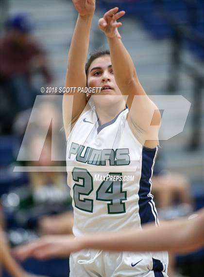 Thumbnail 1 in Great Oak @ Chaparral photogallery.