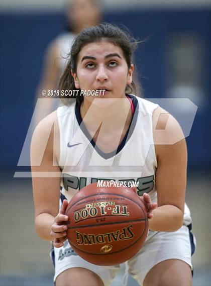 Thumbnail 2 in Great Oak @ Chaparral photogallery.