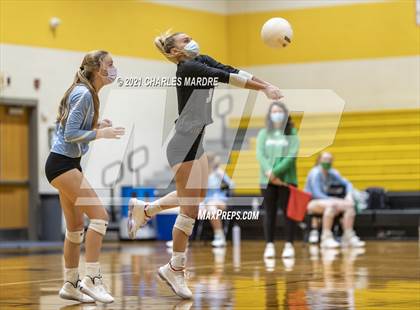Thumbnail 3 in J.H. Rose @ Gray's Creek (NCHSAA 3A Round 1) photogallery.