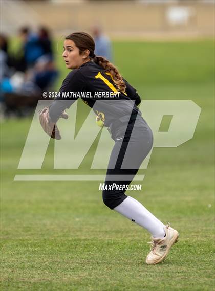 Thumbnail 1 in Sonora @ Sunny Hills photogallery.