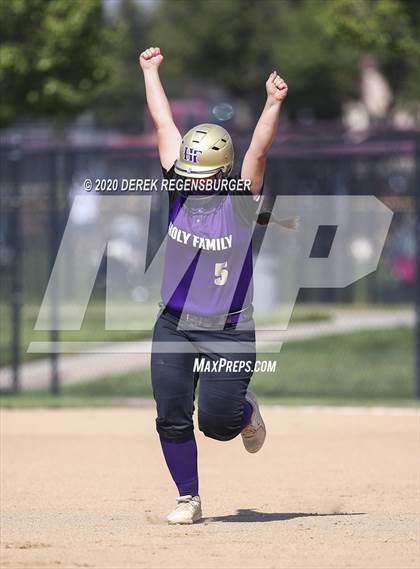 Thumbnail 1 in Holy Family vs Mead (CHSAA 4A Championship Final) photogallery.