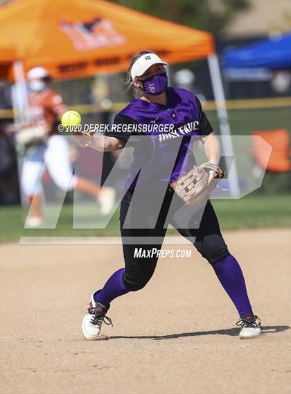 Thumbnail 2 in Holy Family vs Mead (CHSAA 4A Championship Final) photogallery.