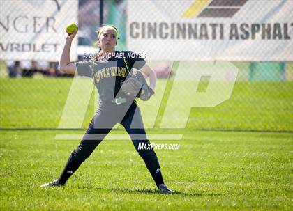 Thumbnail 2 in Little Miami vs McAuley (OHSAA D1 Sectional) photogallery.