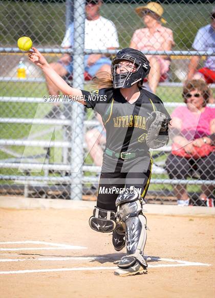 Thumbnail 2 in Little Miami vs McAuley (OHSAA D1 Sectional) photogallery.