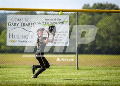 Thumbnail 1 in Little Miami vs McAuley (OHSAA D1 Sectional) photogallery.