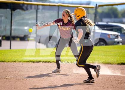 Thumbnail 2 in Little Miami vs McAuley (OHSAA D1 Sectional) photogallery.