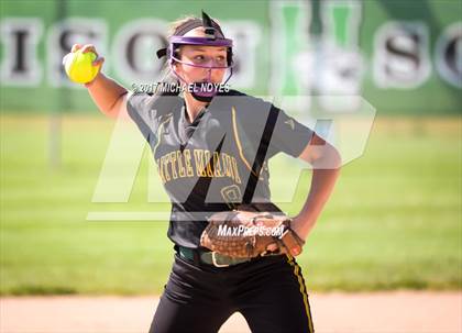 Thumbnail 2 in Little Miami vs McAuley (OHSAA D1 Sectional) photogallery.