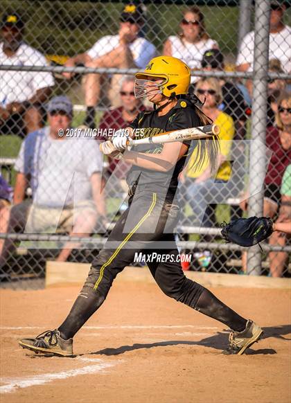 Thumbnail 1 in Little Miami vs McAuley (OHSAA D1 Sectional) photogallery.