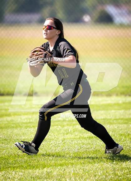 Thumbnail 1 in Little Miami vs McAuley (OHSAA D1 Sectional) photogallery.