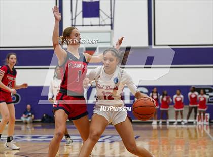 Thumbnail 2 in Plainfield vs. Pike (IHSAA 4A Sectional Semifinal) photogallery.