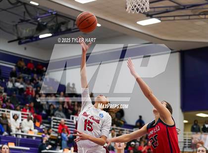 Thumbnail 3 in Plainfield vs. Pike (IHSAA 4A Sectional Semifinal) photogallery.