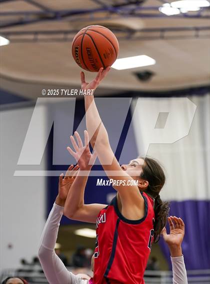 Thumbnail 3 in Plainfield vs. Pike (IHSAA 4A Sectional Semifinal) photogallery.
