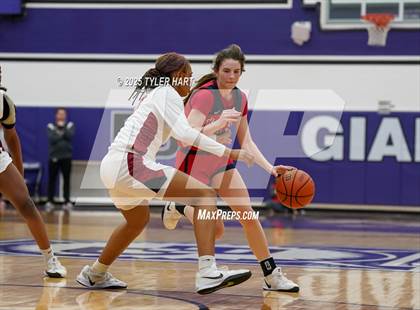 Thumbnail 2 in Plainfield vs. Pike (IHSAA 4A Sectional Semifinal) photogallery.