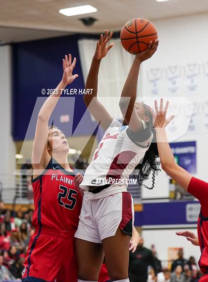 Thumbnail 2 in Plainfield vs. Pike (IHSAA 4A Sectional Semifinal) photogallery.