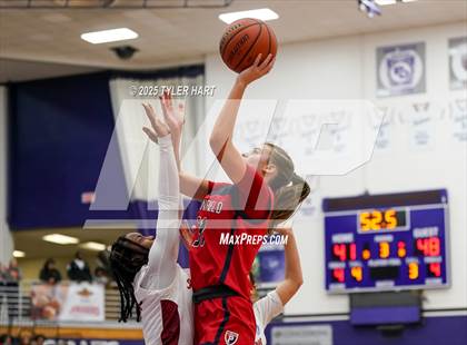 Thumbnail 3 in Plainfield vs. Pike (IHSAA 4A Sectional Semifinal) photogallery.