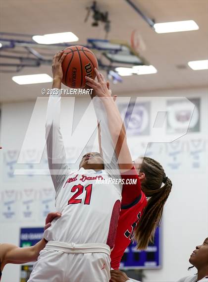 Thumbnail 1 in Plainfield vs. Pike (IHSAA 4A Sectional Semifinal) photogallery.