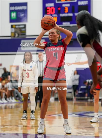 Thumbnail 2 in Plainfield vs. Pike (IHSAA 4A Sectional Semifinal) photogallery.
